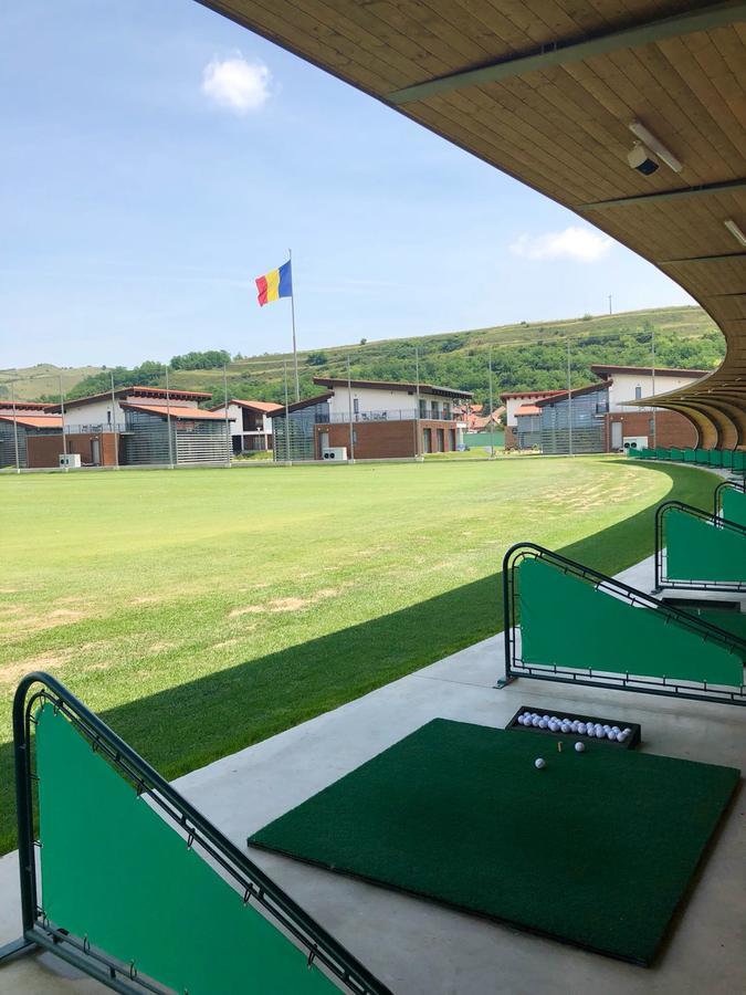 Theodora Golf Club Hotel Alba Iulia Exterior photo