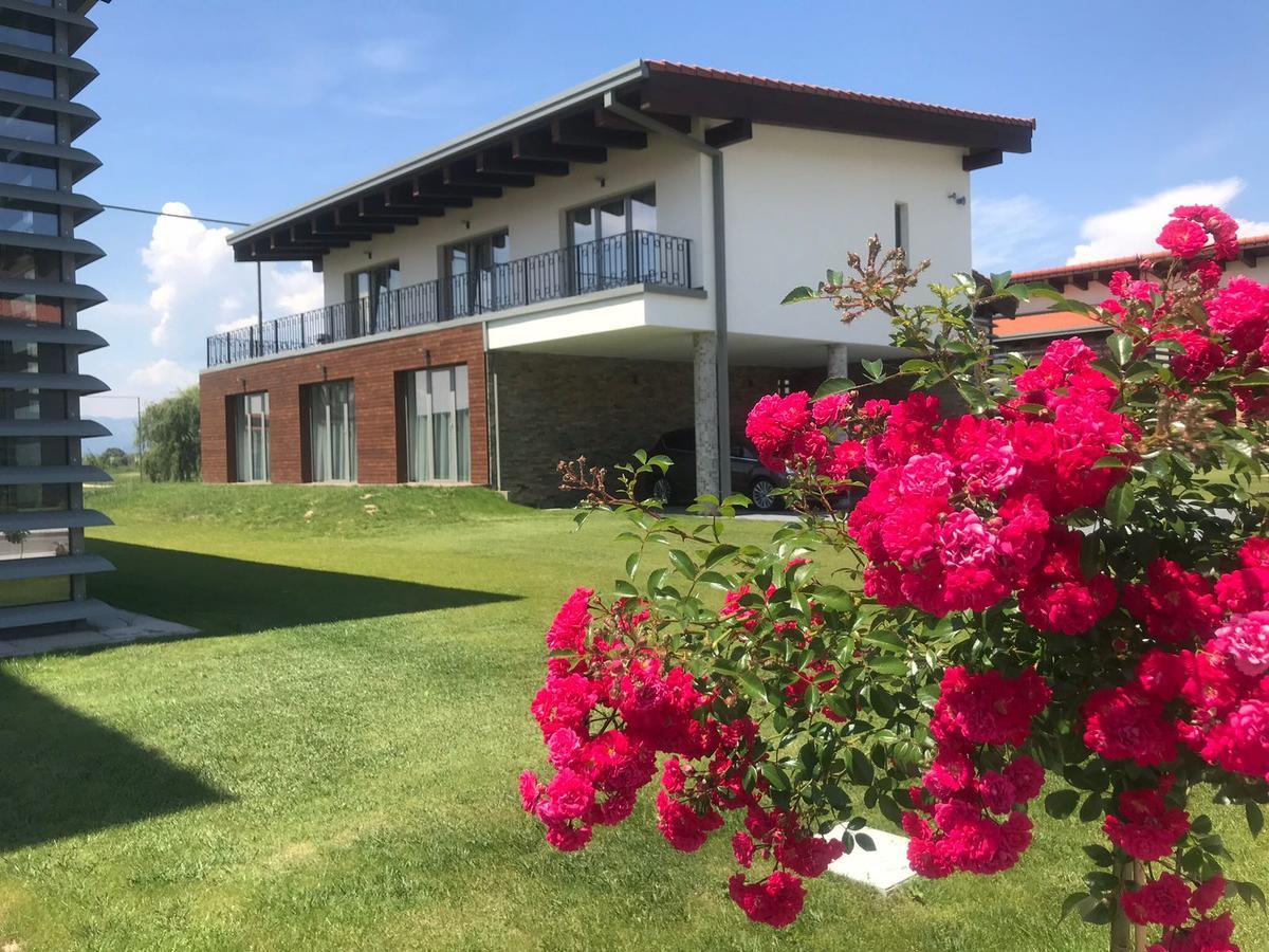 Theodora Golf Club Hotel Alba Iulia Exterior photo