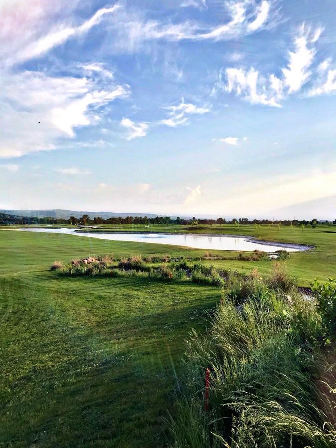 Theodora Golf Club Hotel Alba Iulia Exterior photo